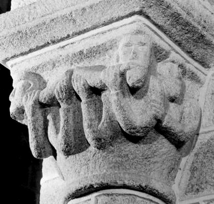 chapiteau des sonneurs de trompe